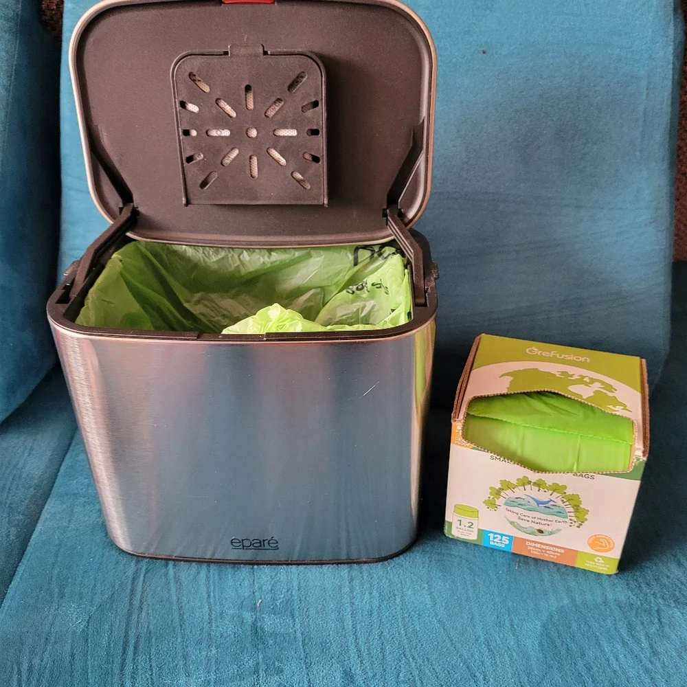 Silver Compost Bin with 124 Bags
